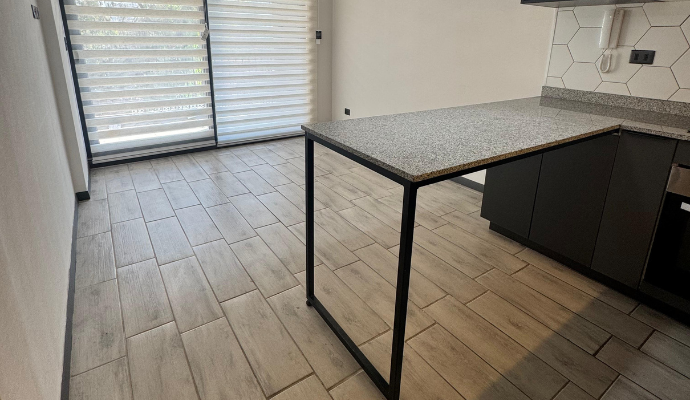 ARRIENDO Departamento 2d+2b Con Estacionamiento Y Bodega