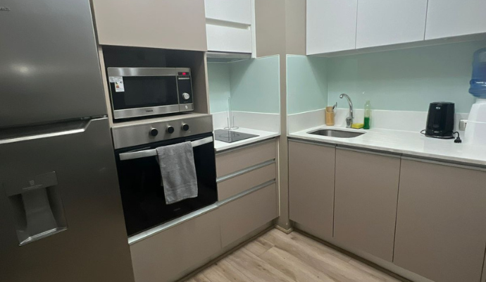 Departamento amoblado de 1 dormitorio y 1 baño en Santiago Centro