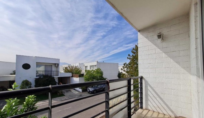 Hermosa Casa en Condominio los otoñales II Independencia 864, Puente alto