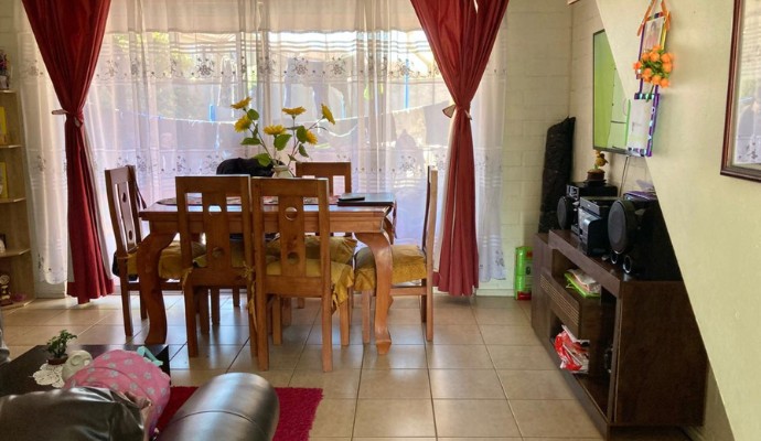 CASA EN VENTA LA VIOLETERA, JARDINES DE MAIPÚ