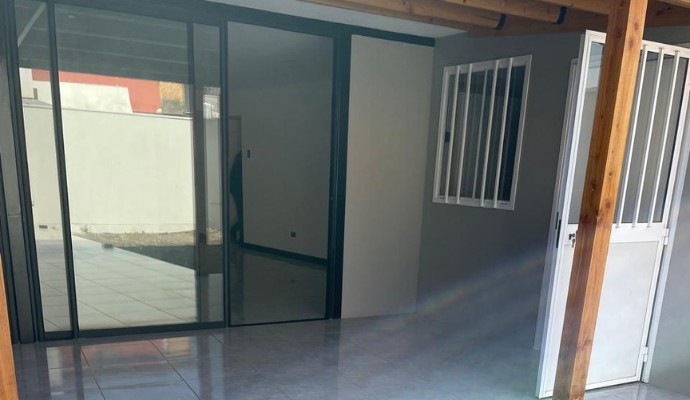 ARRIENDO CASA CON LOCAL COMERCIAL - CAMEN LIDIA/ QUINTA NORMAL
