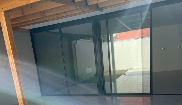 ARRIENDO CASA CON LOCAL COMERCIAL - CAMEN LIDIA/ QUINTA NORMAL