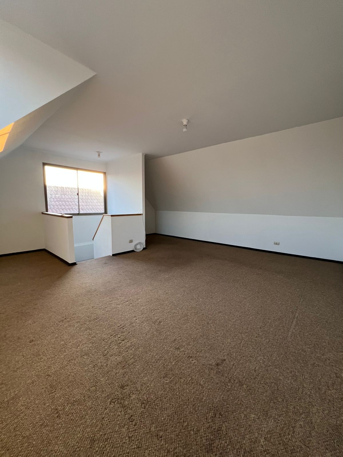 HERMOSA CASA EN VENTA  4D| 3B EN PASAJE ALQUIMIA, MAIPÚ